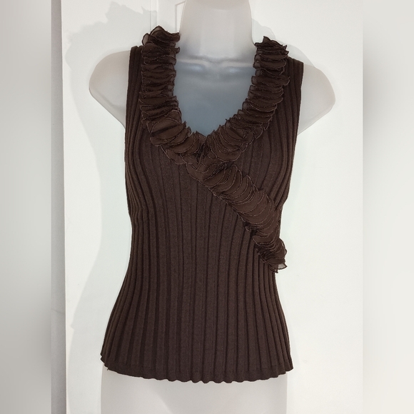 2/$30 Y2K Ruffled Sleeveless Brown Ribbed Knit Top with Textured Detail(#1,142) - Picture 1 of 8